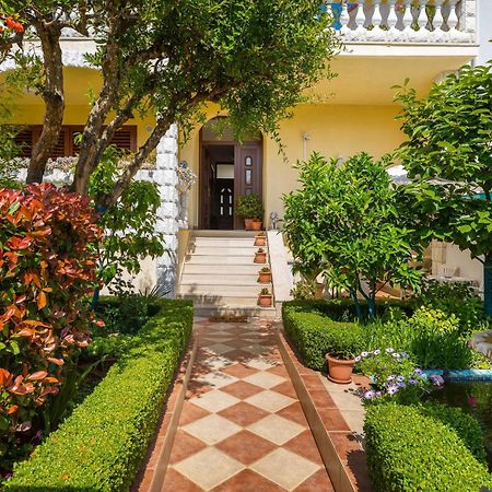 Villa Nada In Fazana - Near The Beach Exterior foto